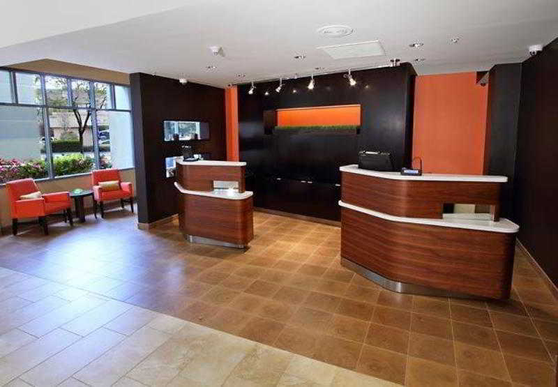 Courtyard By Marriott Richmond Berkeley Hotel Bagian luar foto