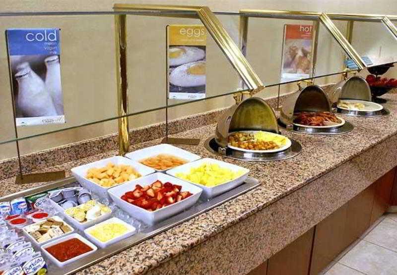 Courtyard By Marriott Richmond Berkeley Hotel Restoran foto