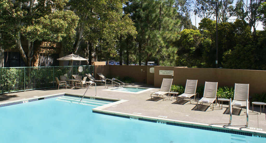 Courtyard By Marriott Richmond Berkeley Hotel Bagian luar foto